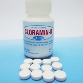 Thận trọng khi làm sạch nước với Cloramin b